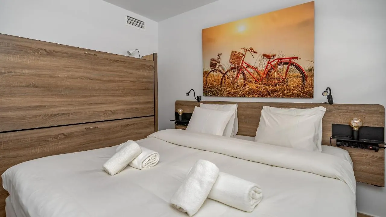 Med One Luxurious Apartment By Costarentals - Ref 191 Fuengirola Spain